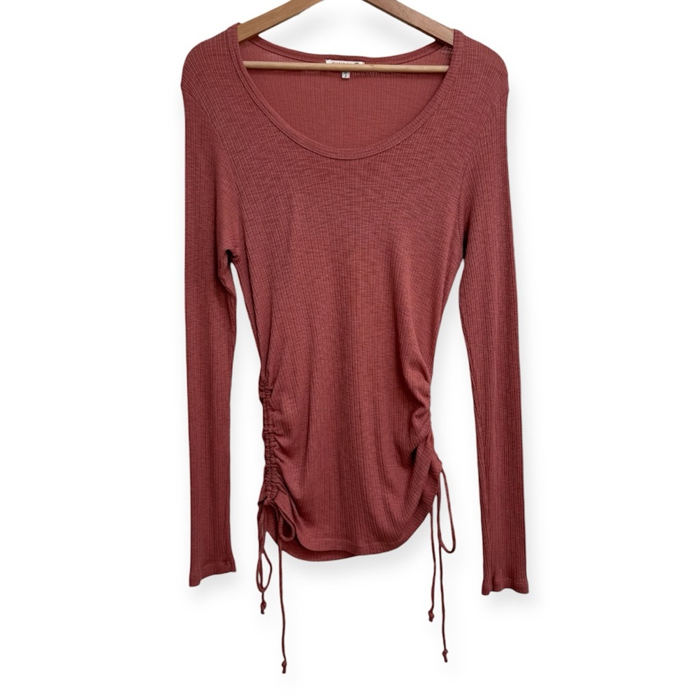 Sundry Shirred Seams Long Sleeve Ribbed Top